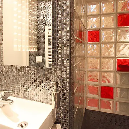 Apartments Paris Centre - At Home Hotel Marais